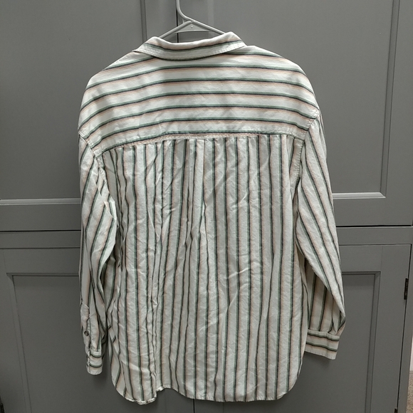 Universal Thread Oversized Fit Womens 100%Cottn Striped Long Sleeve Collar Shirt - Picture 14 of 15